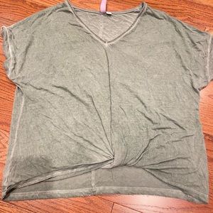 Green knot T-Shirt